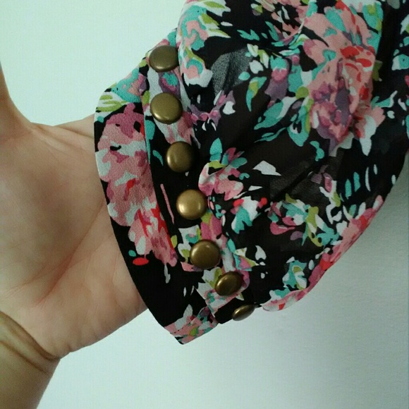 Angie floral boho top - Picture 3 of 7